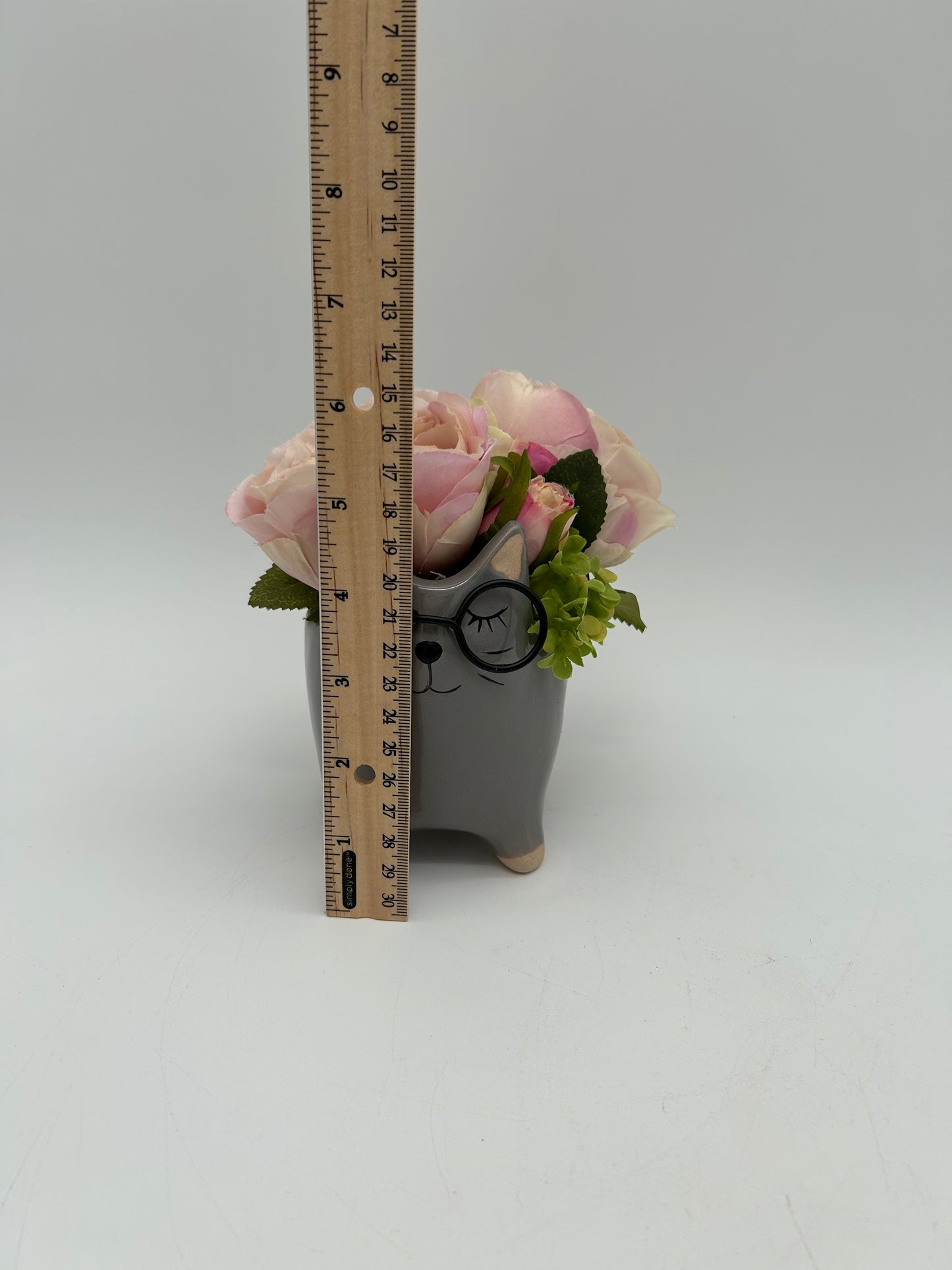 Kat- Artificial Arrangement